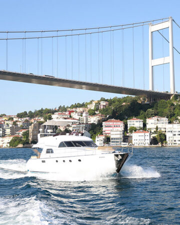 Bosphorus Yacht Cruise Istanbul